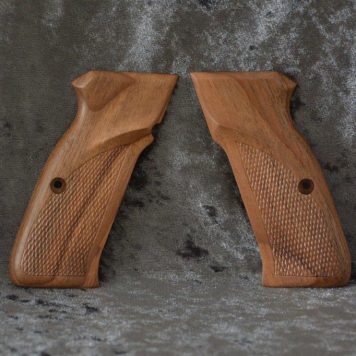 CZ-75 MastersGrips Thumb Rest/CHECKERED AVAILABLE FOR IMMEDIATE SHIPPING CZ0202TRC