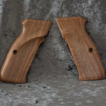 CZ-75 MastersGrips Thumb Rest/CHECKERED AVAILABLE FOR IMMEDIATE SHIPPING CZ0306TRC