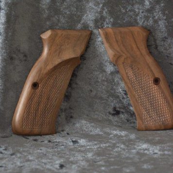 CZ-75 MastersGrips Thumb Rest/CHECKERED AVAILABLE FOR IMMEDIATE SHIPPING CZ0307TRC