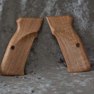 CZ-75 MastersGrips Thumb Rest/CHECKERED AVAILABLE FOR IMMEDIATE SHIPPING CZ0308TRC