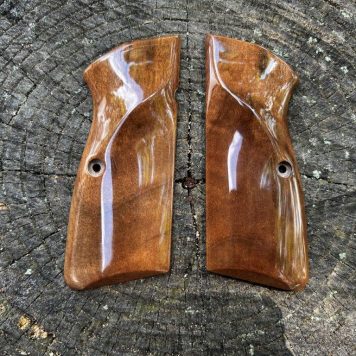 Heirloom-Grade MastersGrips for Hi-Power AVAILABLE FOR IMMEDIATE SHIPPING HP1254H