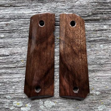 1911 GOVERNMENT HEIRLOOM Master's Grips Ready for Immediate Shipping 1911-1109-H
