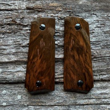 1911 OFFICER'S HEIRLOOM Master's Grips Ready for Immediate Shipping 1911-1141-CH