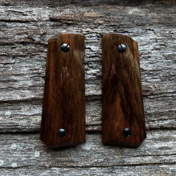 1911 OFFICER'S HEIRLOOM Master's Grips Ready for Immediate Shipping 1911-1149-CH