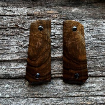 1911 OFFICER'S HEIRLOOM Master's Grips Ready for Immediate Shipping 1911-1150-CH