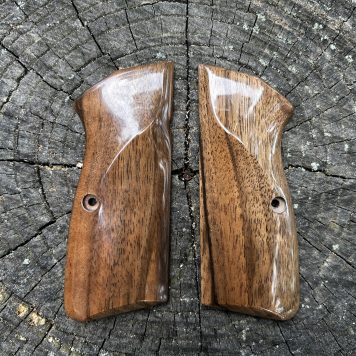 Heirloom-Grade MastersGrips for Hi-Power AVAILABLE FOR IMMEDIATE SHIPPING HP1203H