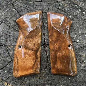 Heirloom-Grade MastersGrips for Hi-Power AVAILABLE FOR IMMEDIATE SHIPPING HP1235H