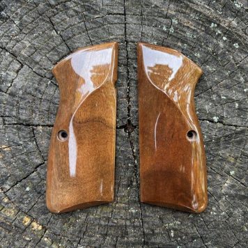 Heirloom-Grade MastersGrips for Hi-Power AVAILABLE FOR IMMEDIATE SHIPPING HP1253H