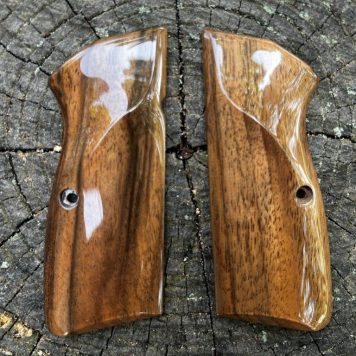 Heirloom-Grade MastersGrips for Hi-Power AVAILABLE FOR IMMEDIATE SHIPPING HP1256H