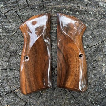 Heirloom-Grade MastersGrips for Hi-Power AVAILABLE FOR IMMEDIATE SHIPPING HP1262H