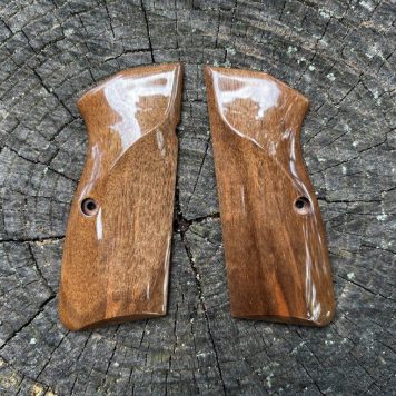 Heirloom-Grade MastersGrips for Hi-Power AVAILABLE FOR IMMEDIATE SHIPPING HP1264H