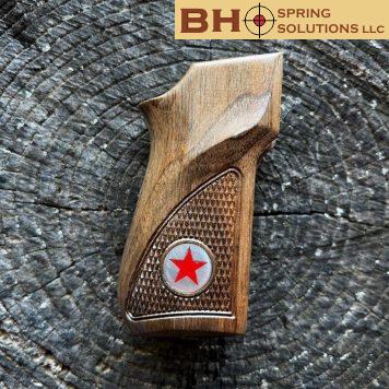 Makarov Grips Checkered w Red Star - ready for IMMEDIATE shipping MAK1281STAR