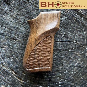 Makarov Grips Checkered - ready for IMMEDIATE shipping MAK1288C
