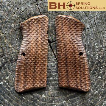 Hi-Power Master's Grips FULLY CHECKERED Ready for IMMEDIATE SHIPPING HP1335FC