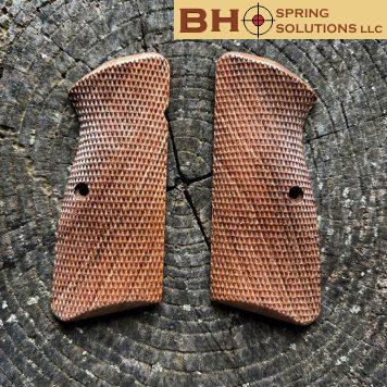 Hi-Power Master's Grips FULLY CHECKERED Ready for IMMEDIATE SHIPPING HP1355FC