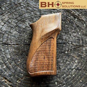 Makarov Grips Checkered - ready for IMMEDIATE shipping MAK1292C