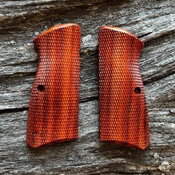 Special Series MastersGrips for Hi-Power AVAILABLE FOR IMMEDIATE SHIPPING HP1508FC_Jatoba