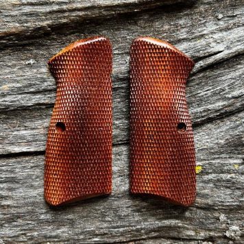 Special Series MastersGrips for Hi-Power AVAILABLE FOR IMMEDIATE SHIPPING HP1509FC_Teak