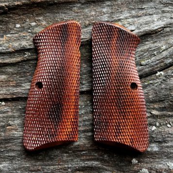 Hi-Power Master's Grips FULLY CHECKERED Ready for IMMEDIATE SHIPPING HP1511FC