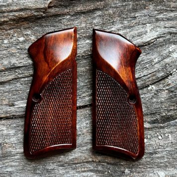 Special Series MastersGrips for Hi-Power AVAILABLE FOR IMMEDIATE SHIPPING HP1512C_SPECIAL FINISH WALNUT