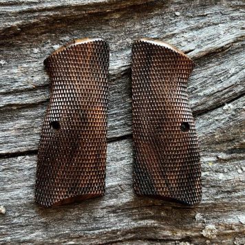 Special Series MastersGrips for Hi-Power AVAILABLE FOR IMMEDIATE SHIPPING HP1520FC_MarbleHeadWalnut