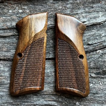 Special Series MastersGrips for Hi-Power AVAILABLE FOR IMMEDIATE SHIPPING HP1522C_Straight Grain Walnut