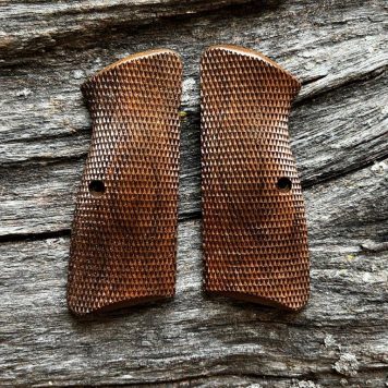 Special Series MastersGrips for Hi-Power AVAILABLE FOR IMMEDIATE SHIPPING HP1522FC_MarbleHeadWalnut