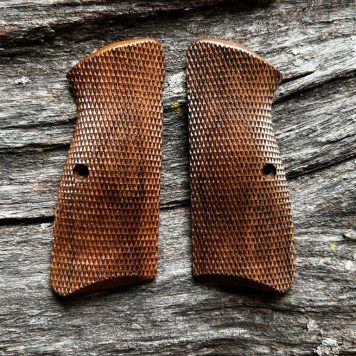 Special Series MastersGrips for Hi-Power AVAILABLE FOR IMMEDIATE SHIPPING HP1525FC_MarbleHeadWalnut